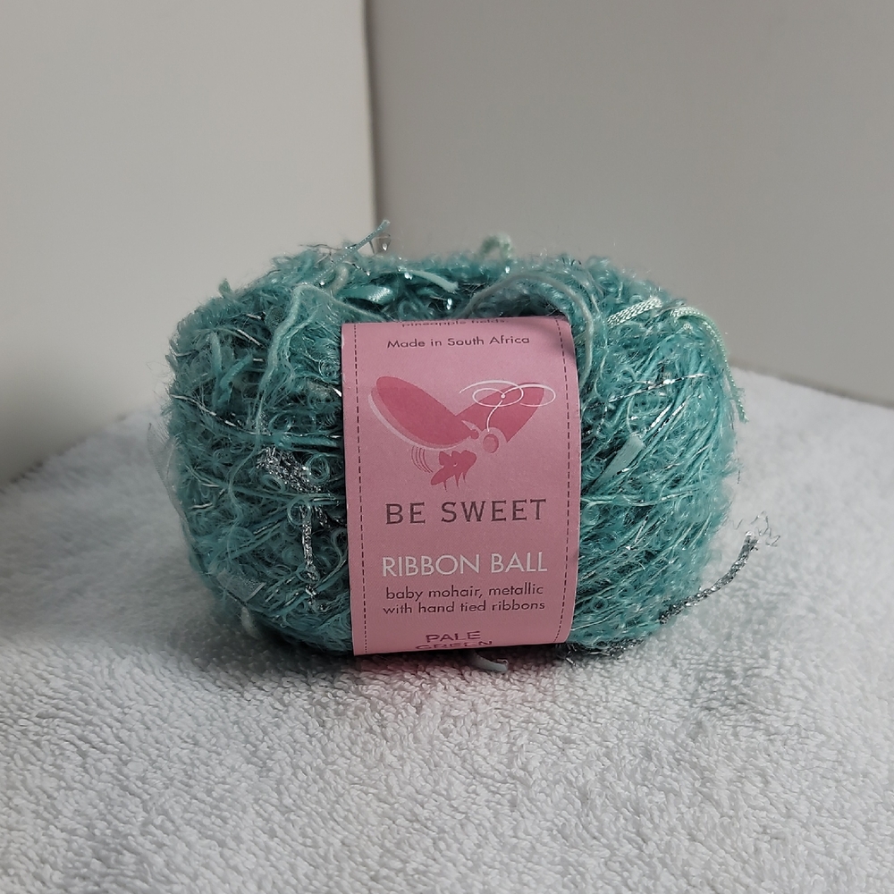 Be Sweet Ribbon Ball - Pale Green